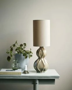 House Doctor Woma Tafellamp Zand - 262320050 9 House Doctor Woma Tafellamp Zand - 262320050 -verlichting Soldes Boutique house doctor woma tafellamp zand 262320050 2